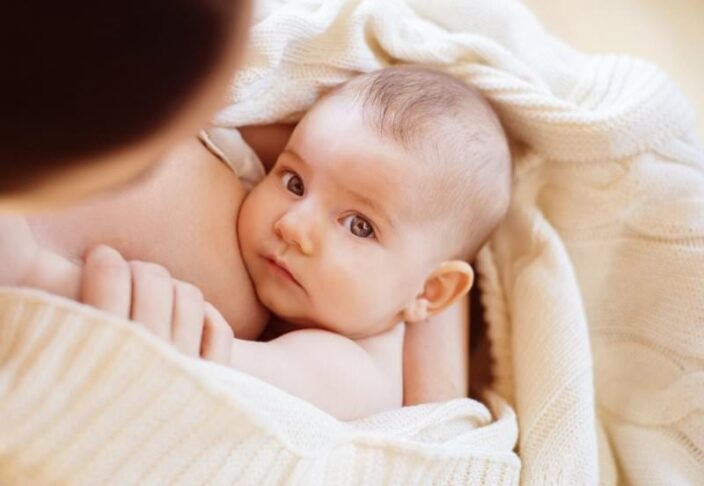 Göğüsler hamilelik ve emzirme döneminden nasıl etkilenir?